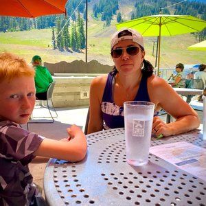 Meet your Posher, Leslie